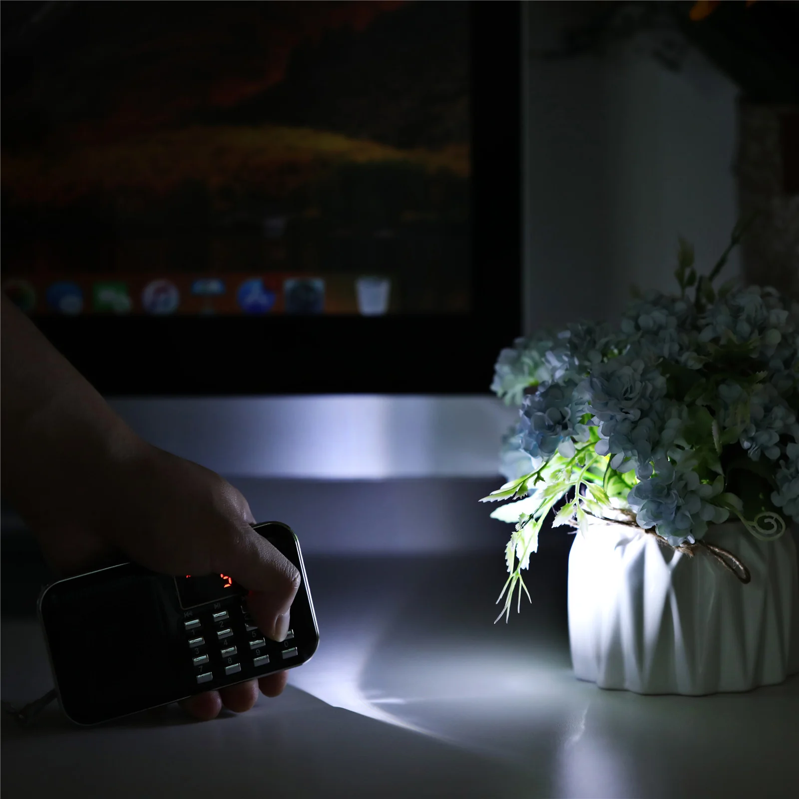 RF23 Pocket AM FM Radio - Image 7